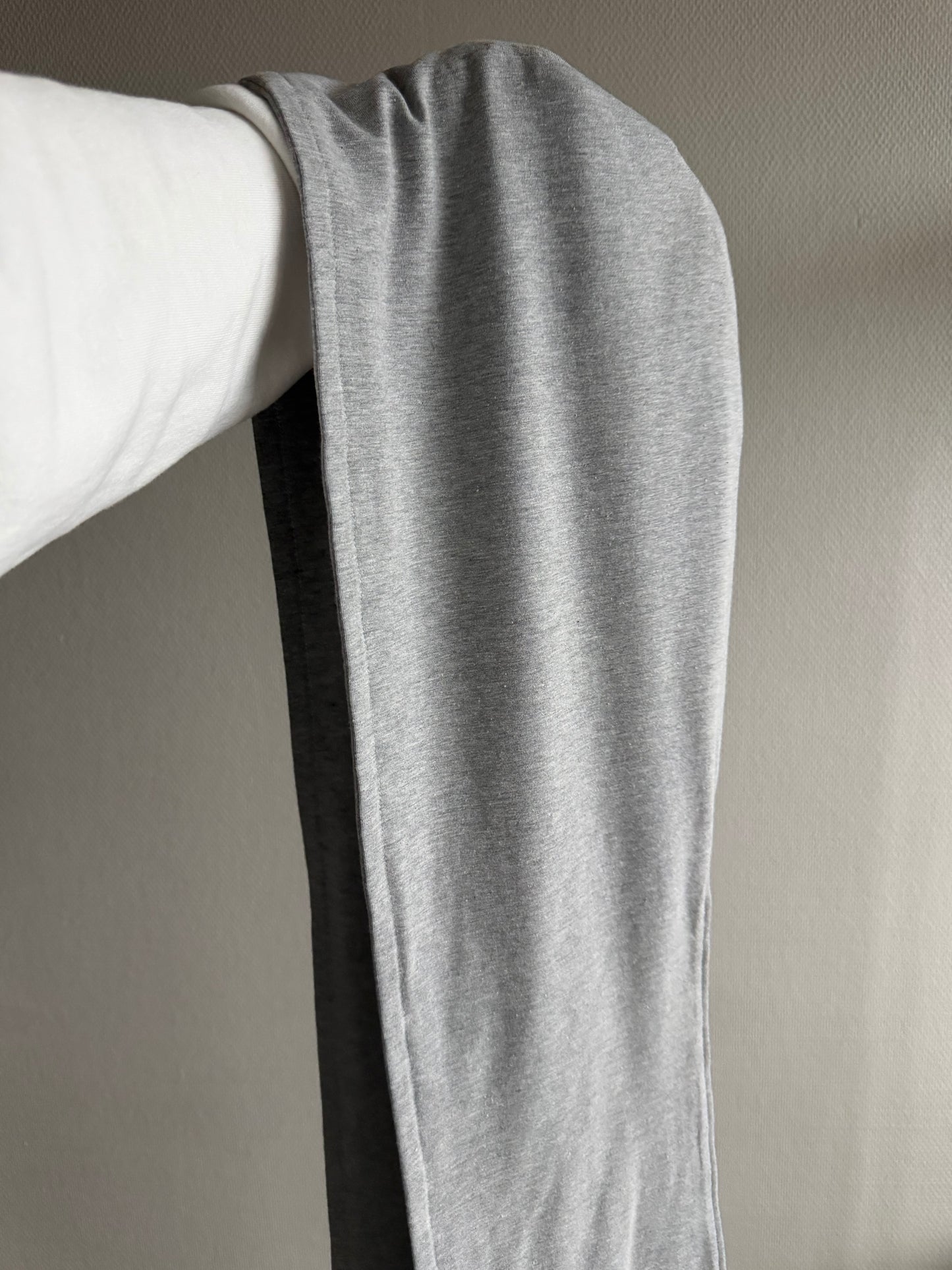 The Dhuhr hood scarf